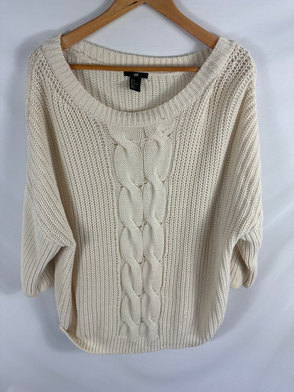 H&M Off White Slouchy Fit Knit Sweater Size Medium